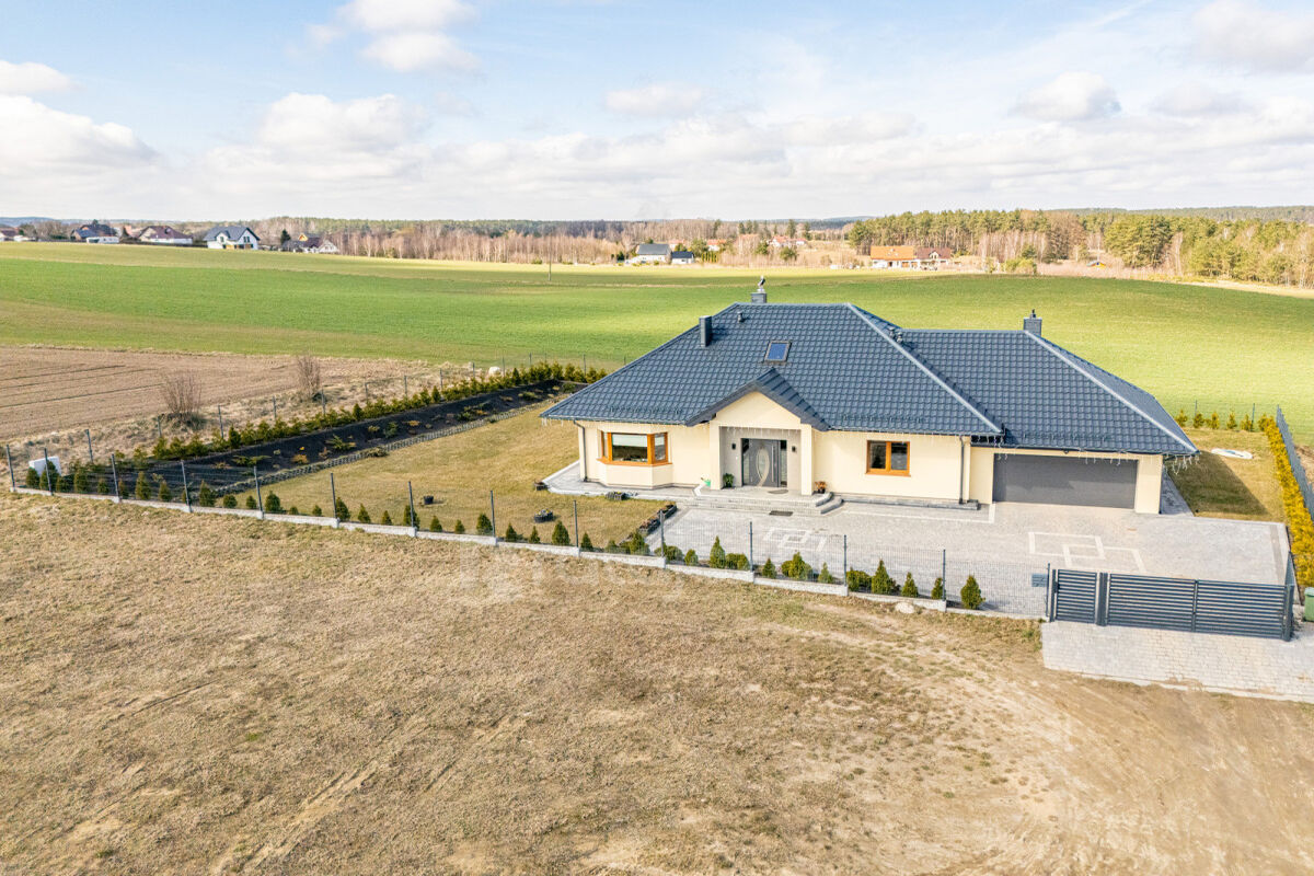 Dom wolnostojący z garażem | parterowy | 4 pokojeStrzepcz