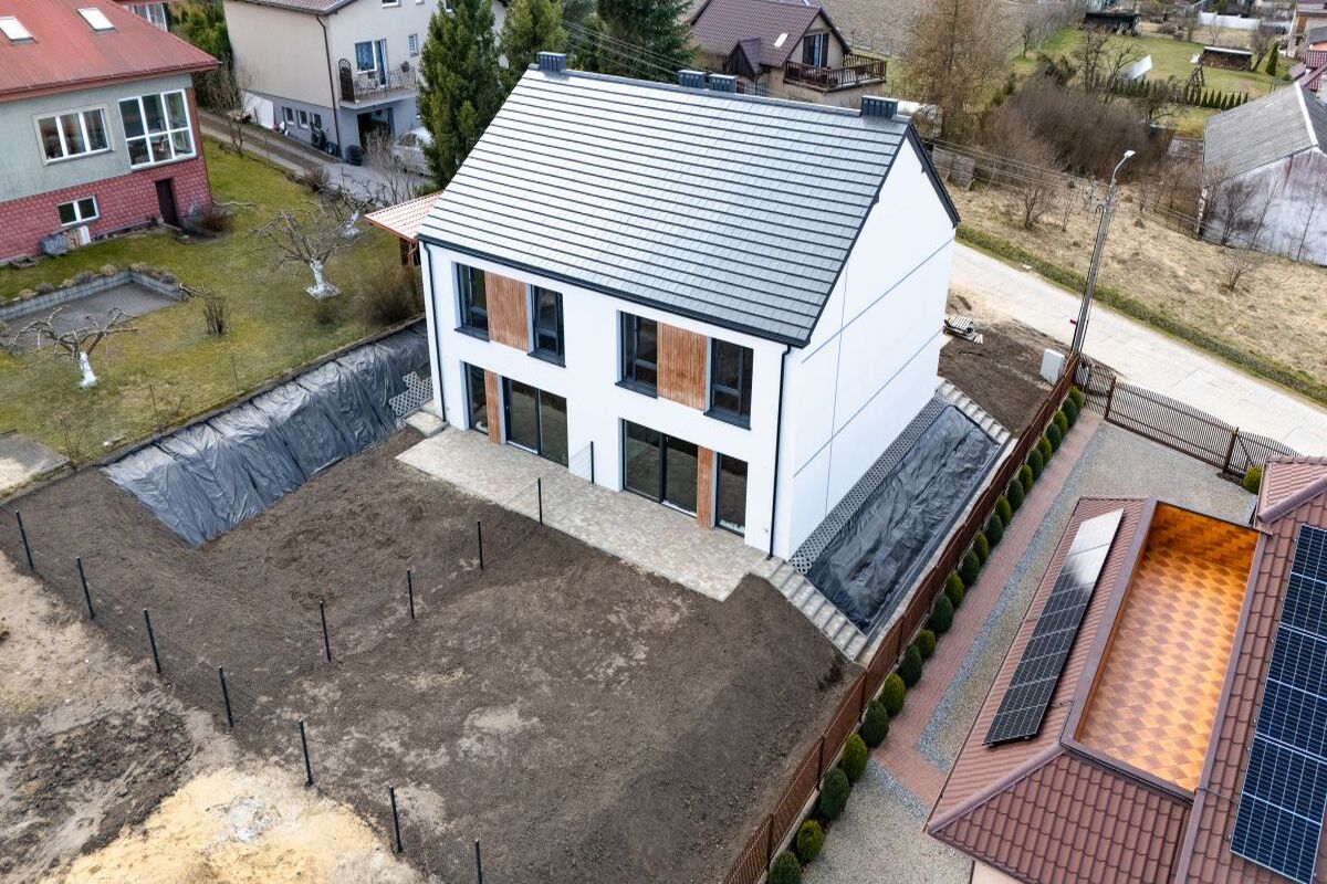 Bliźniak w centrum Luzina   dobra komunikacja z S6Luzino