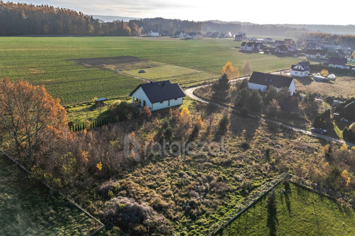 Działka pod zabudowę mieszkaniowo-usługowąRekowo Górne