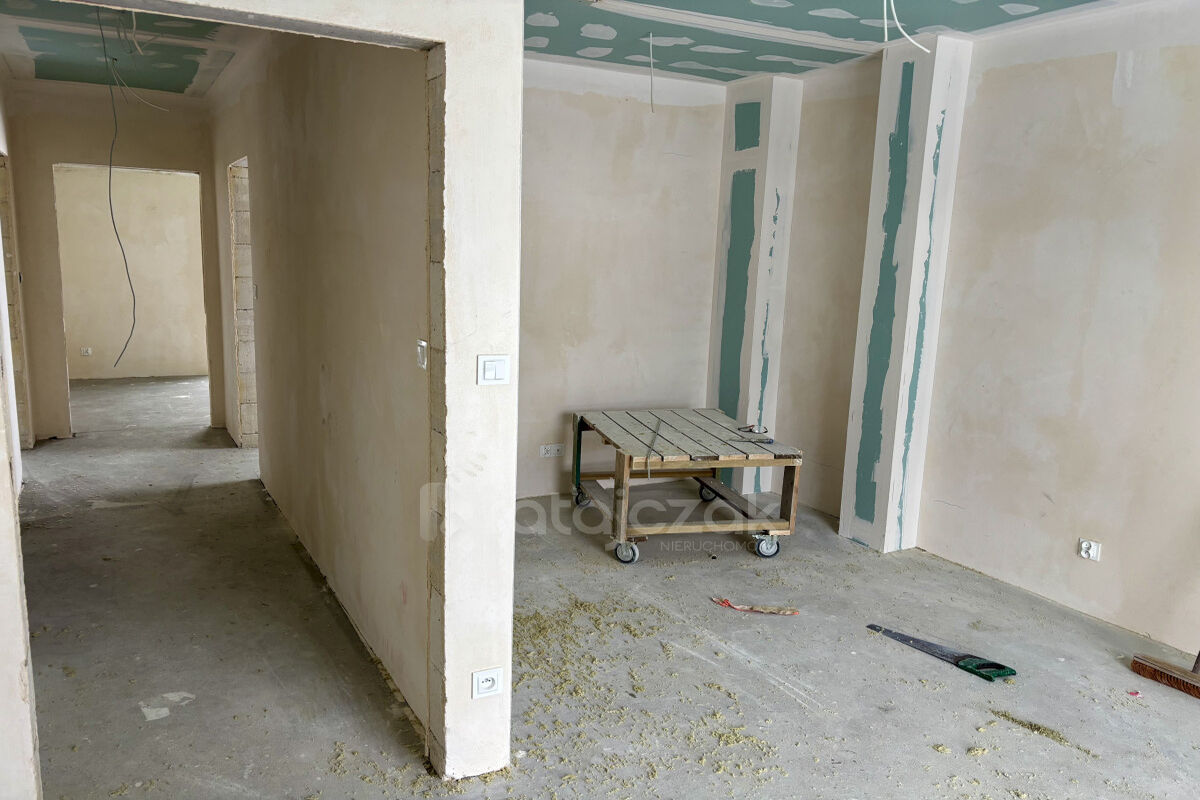 Nowoczesny dom w zabudowie bliźniaczejPrzodkowo