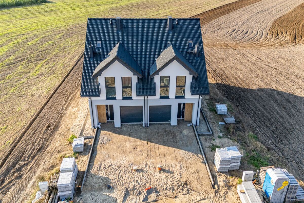 Ostatni|Od zaraz|4POK|Garaż|Pralnia|Wysoki standaKębłowo