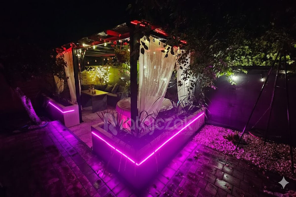 Dom jednorodzinny + 6 domków letniskowychStegna