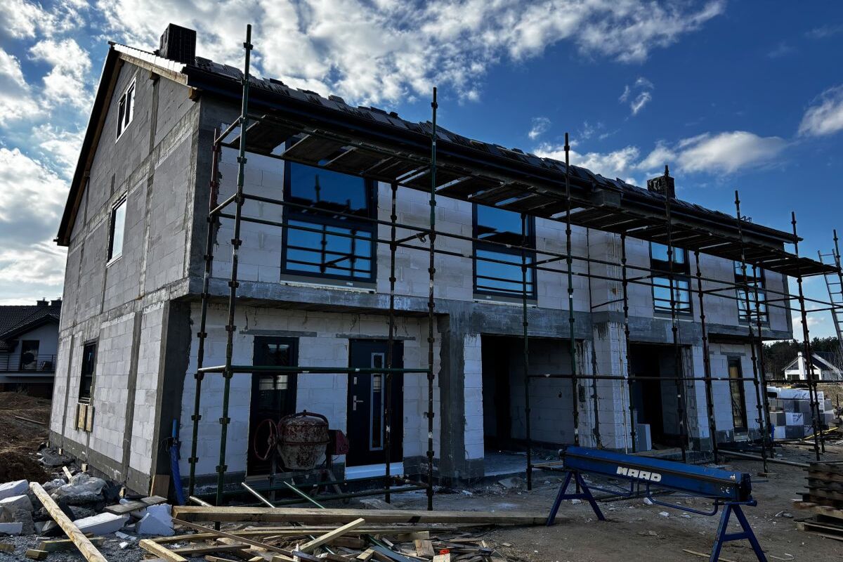 Nowoczesny dom w zabudowie bliźniaczej|bez Pcc 2%Banino