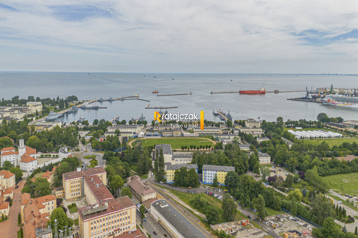 Z potencjałem  wysokie sufity  opcja ponad 120 m2Gdynia