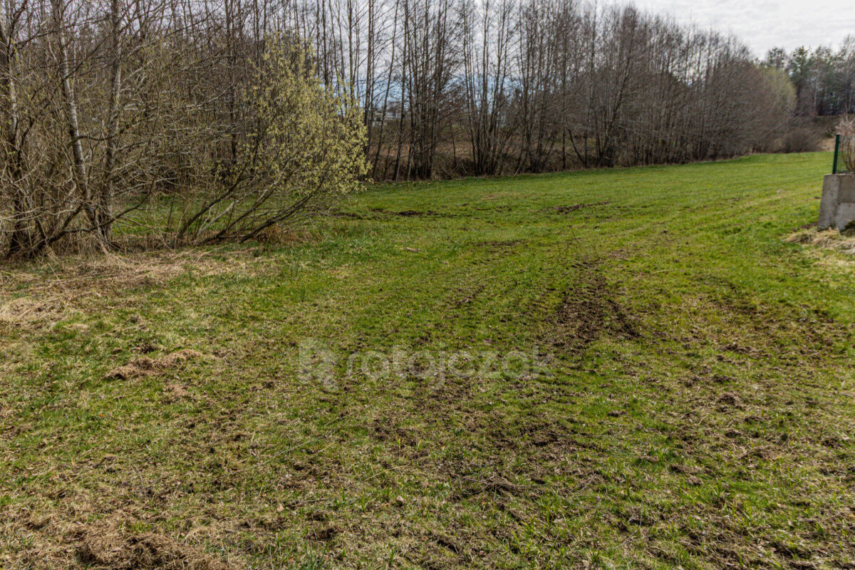 Duży teren inwestycyjno-budowlany w KielnieKielno