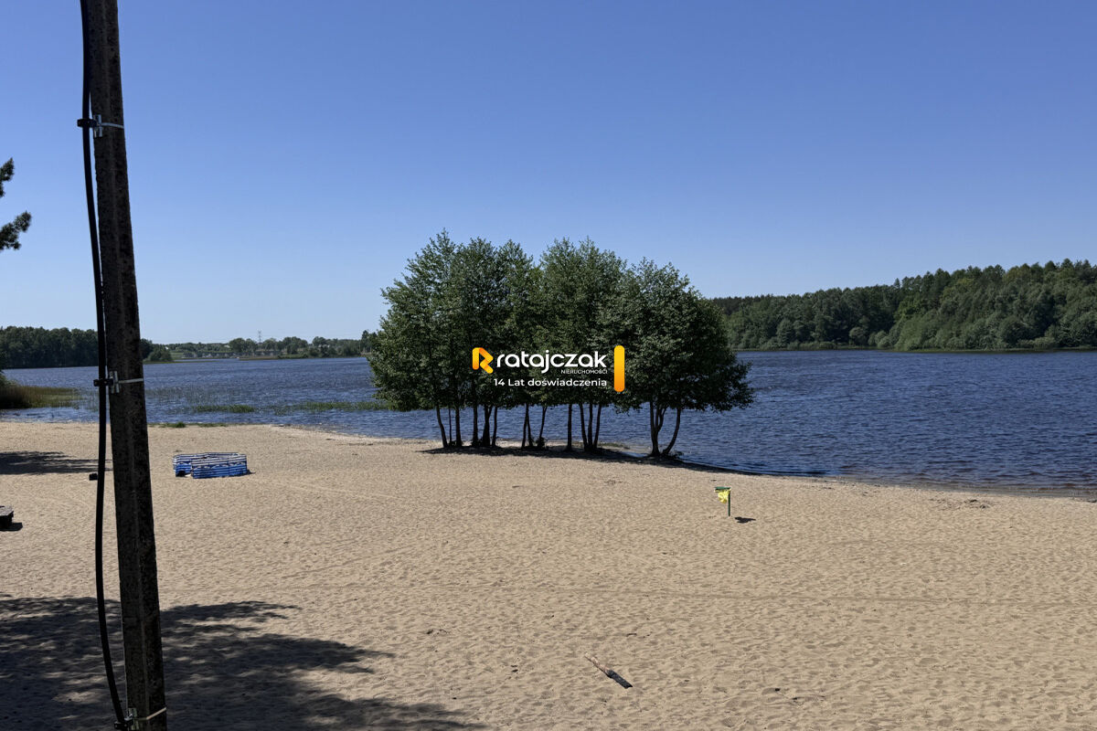 Działki przy jeziorzeKamień