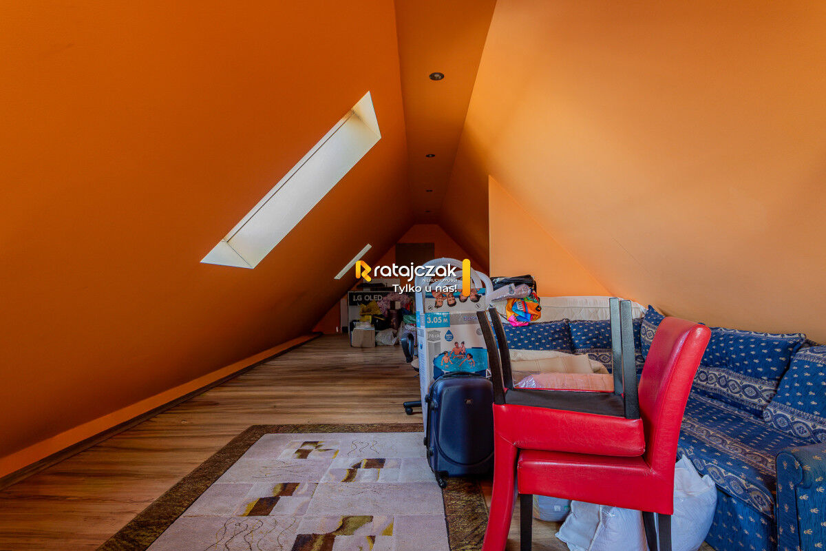 Bliźniak z Potencjałem | Działka 703 m² | RadunicaRadunica