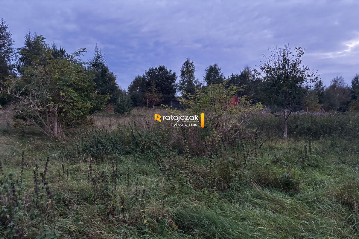 Urokliwa działka budowlana 1001 m² w Warznie – Warzno