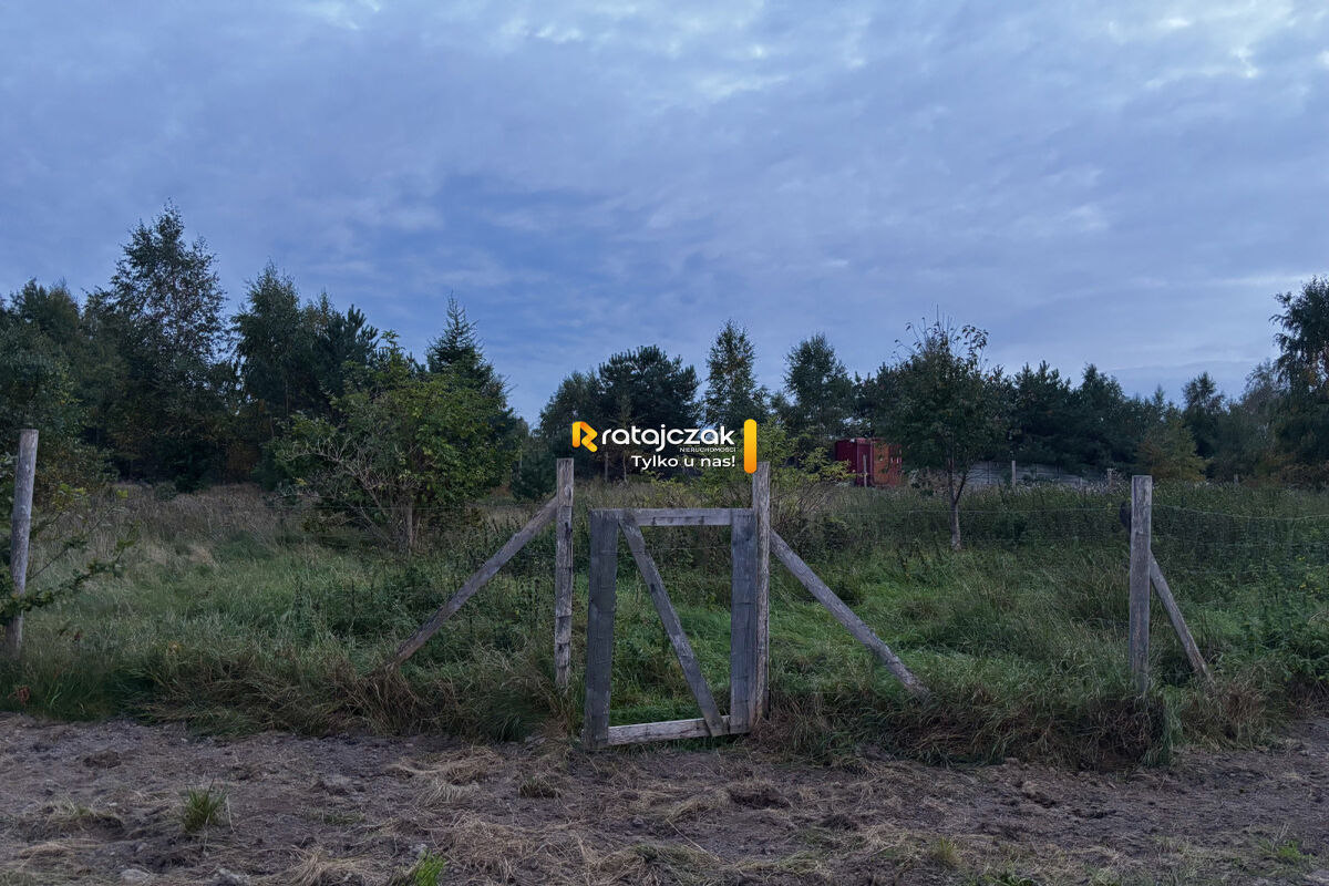 Urokliwa działka budowlana 1001 m² w Warznie – Warzno