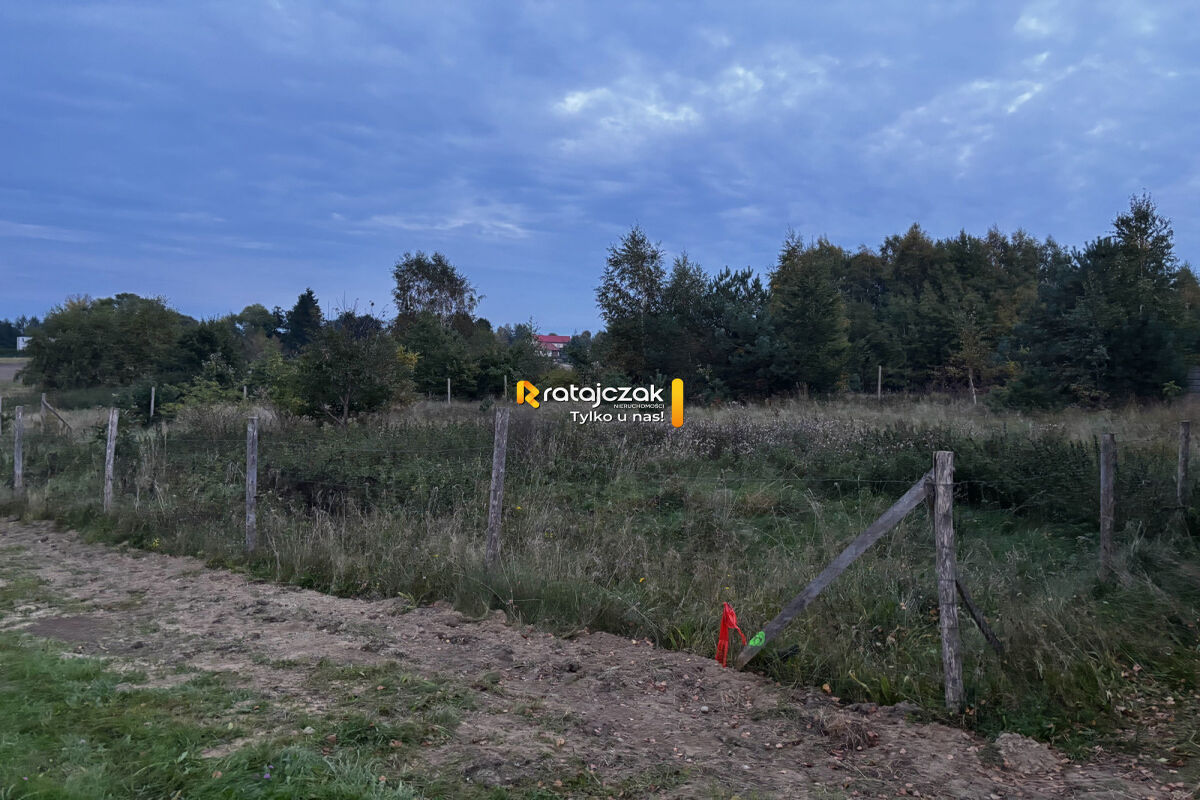 Urokliwa działka budowlana 1001 m² w Warznie – Warzno