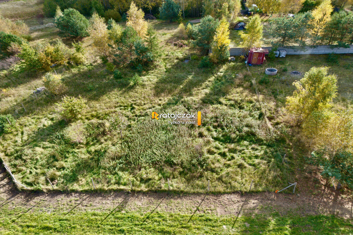 Urokliwa działka budowlana 1001 m² w Warznie – Warzno