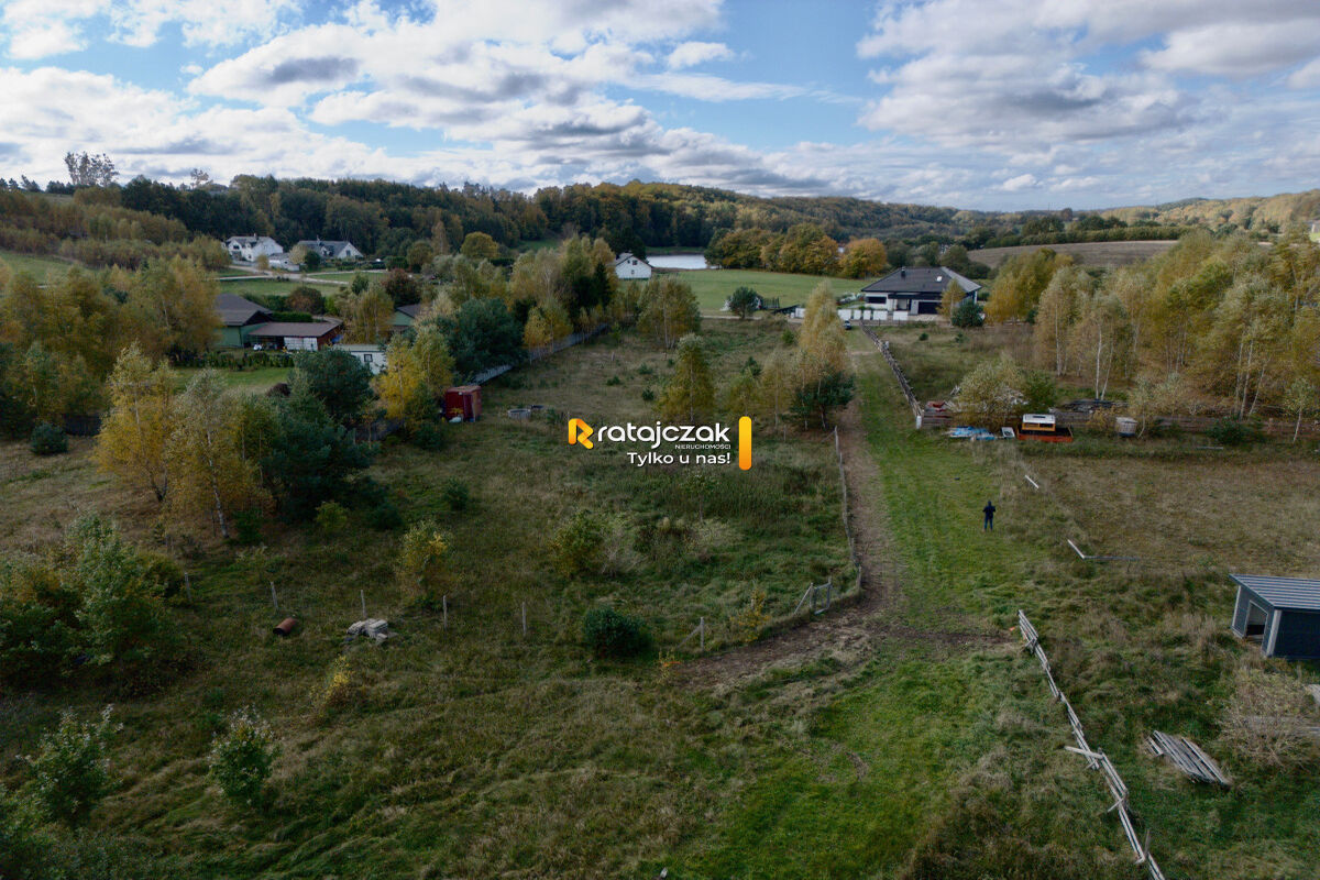 Urokliwa działka budowlana 1001 m² w Warznie – Warzno