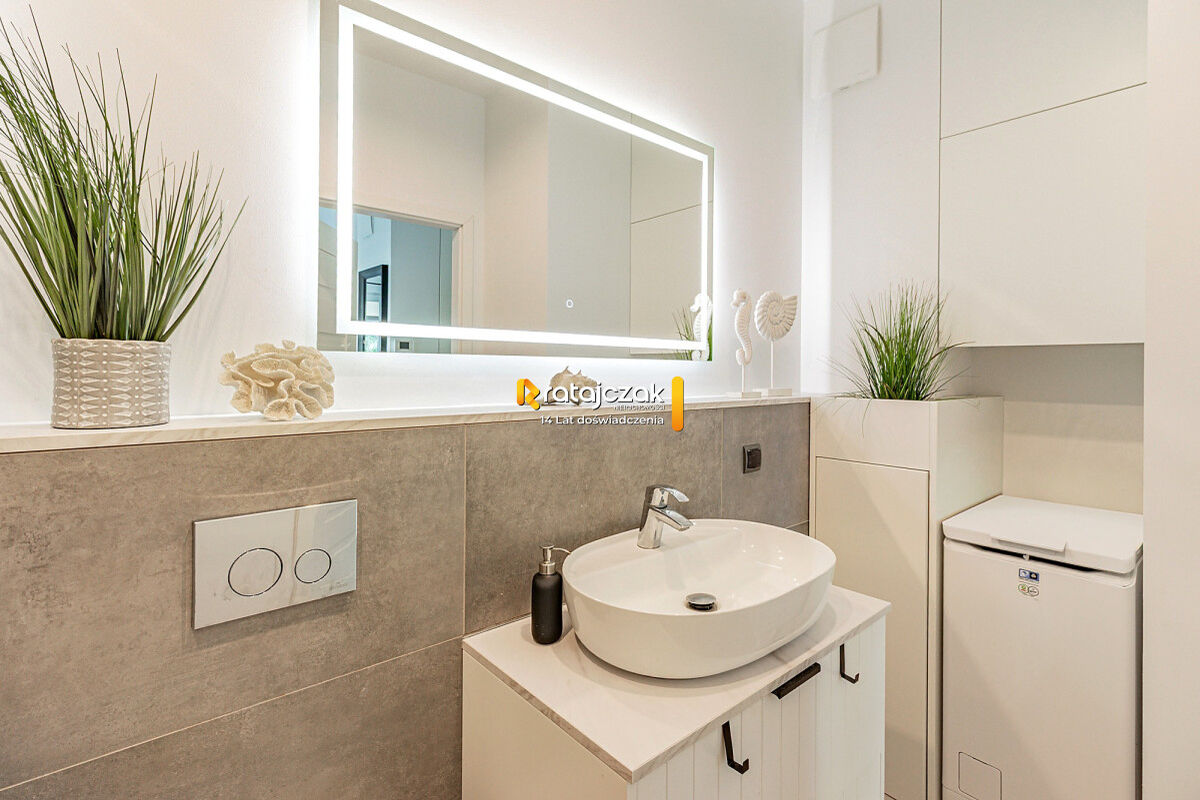Apartament z ogrodem w Pucku 50m od zatoki i miejscem w hali garażowej – Puck