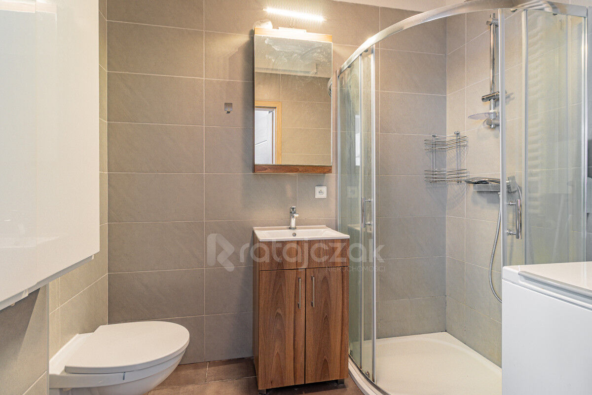 dwupoziomowe | dwie łazienki | taras | z garażemReda