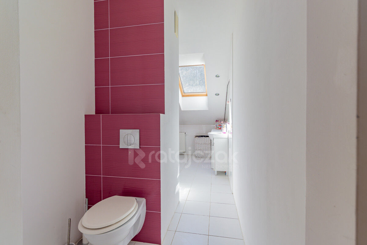 dwupoziomowe | dwie łazienki | taras | z garażemReda