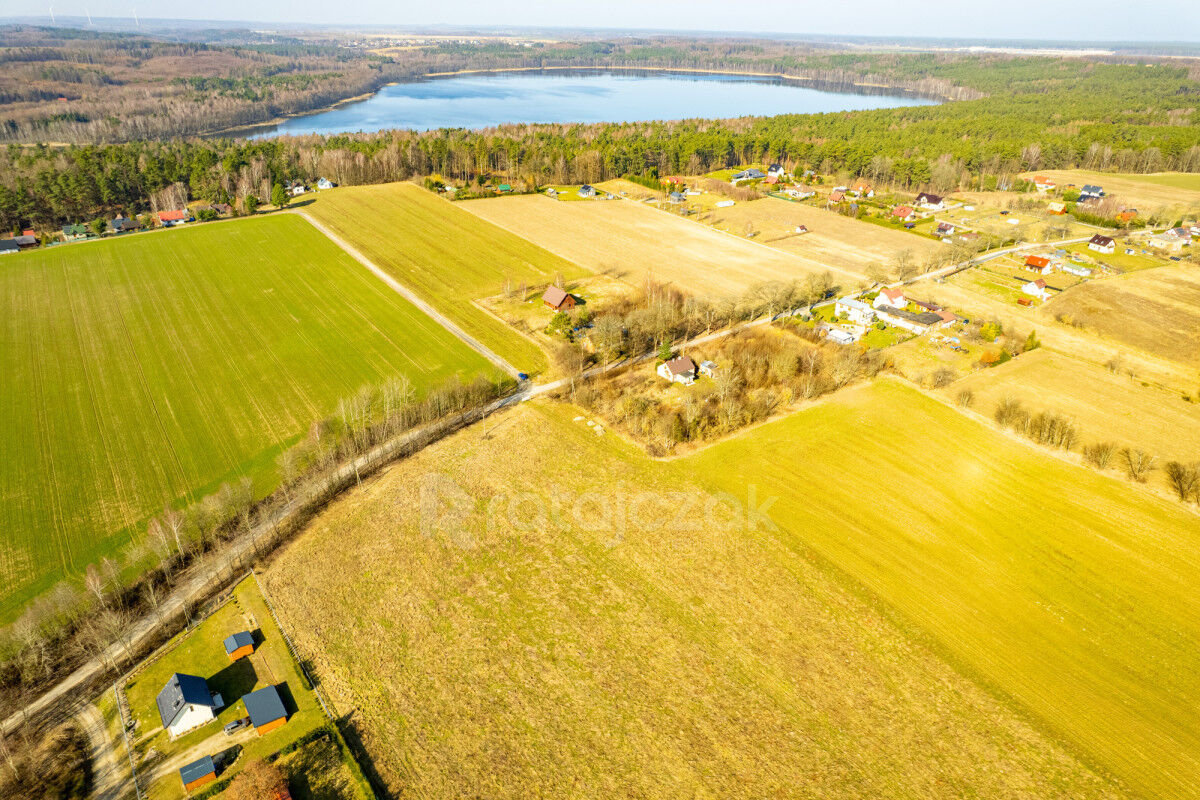 Działka letniskowa nad jezioremPerlino