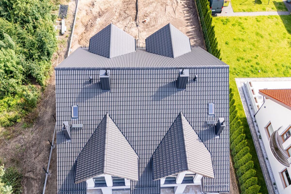 Centrum|5 pokoi| Garaż|Szkoła 900m|Wysoki StandardKębłowo