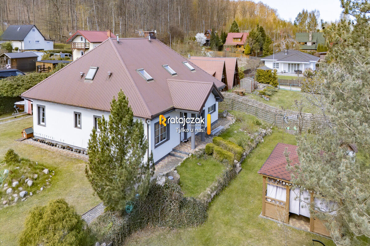 DOM WOLNOSTOJĄCY | 2007r | NADOLE | NAD JEZIOREMNadole