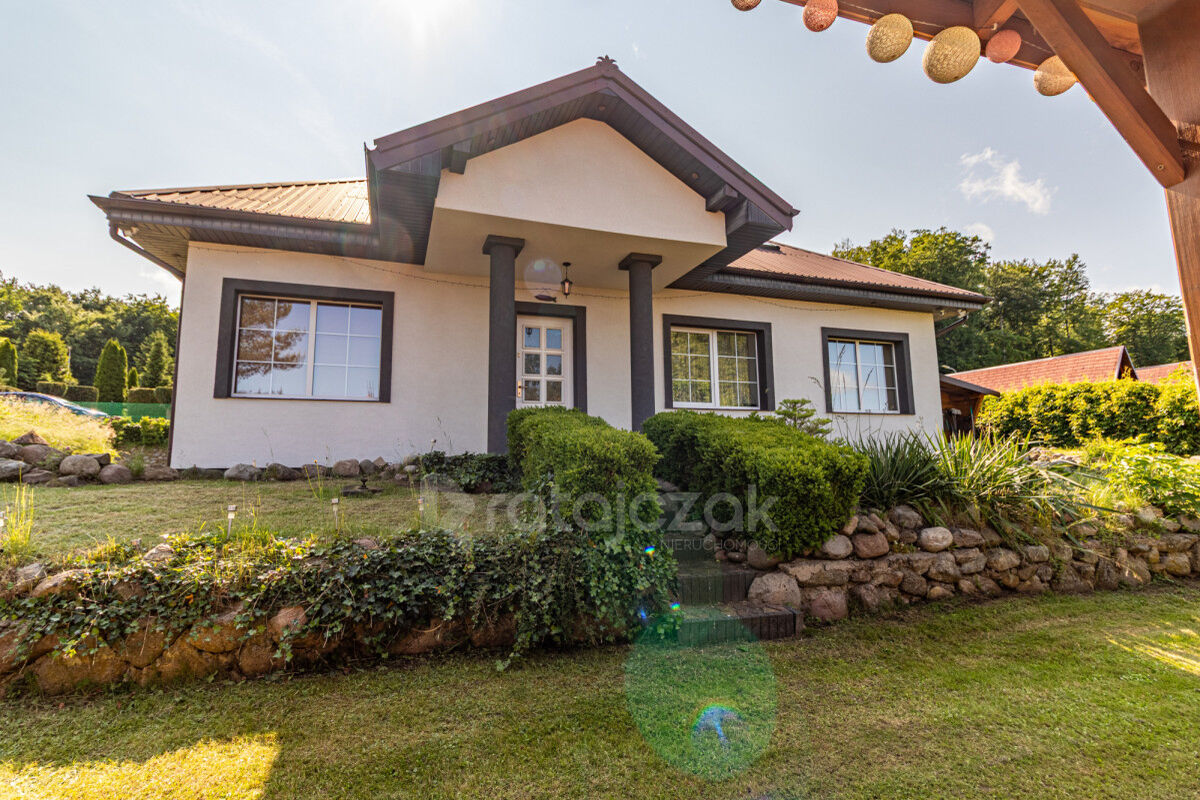 DOM WOLNOSTOJĄCY | 2007r | NADOLE | NAD JEZIOREMNadole