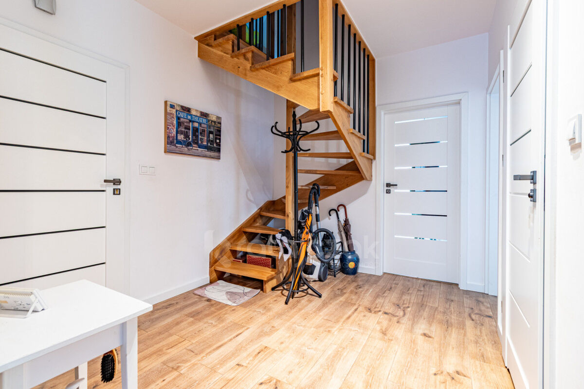 109 29 m2 | dwupoziomowe | 2 miejsca postojowe |Rumia