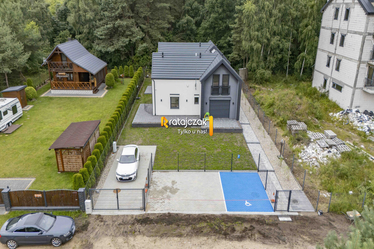 Działka nad morzem z 2 budynkami|Las|4 lokaleChłapowo