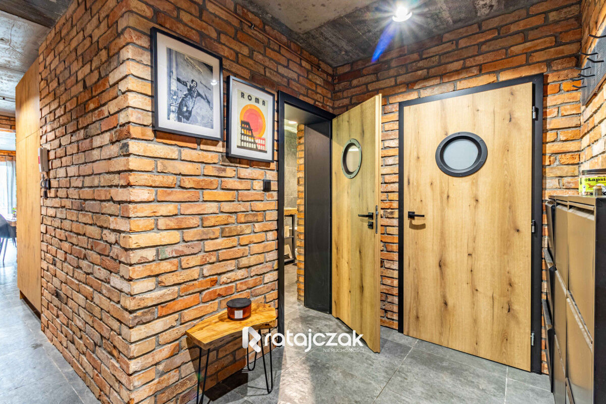 Przestronne  od południa  z ogródkiem. Styl Loft – Lębork