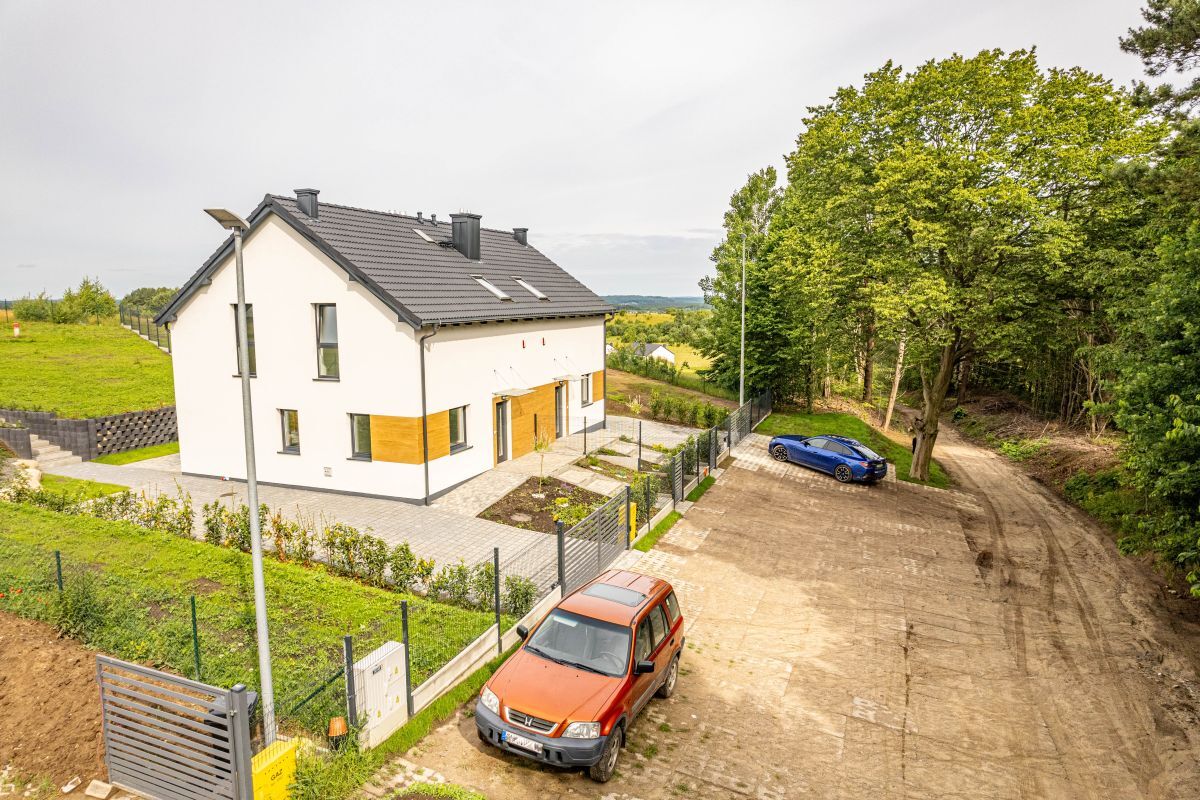 Bliźniak z pond 1000 m2 działką ! Segment 28/2Gowino