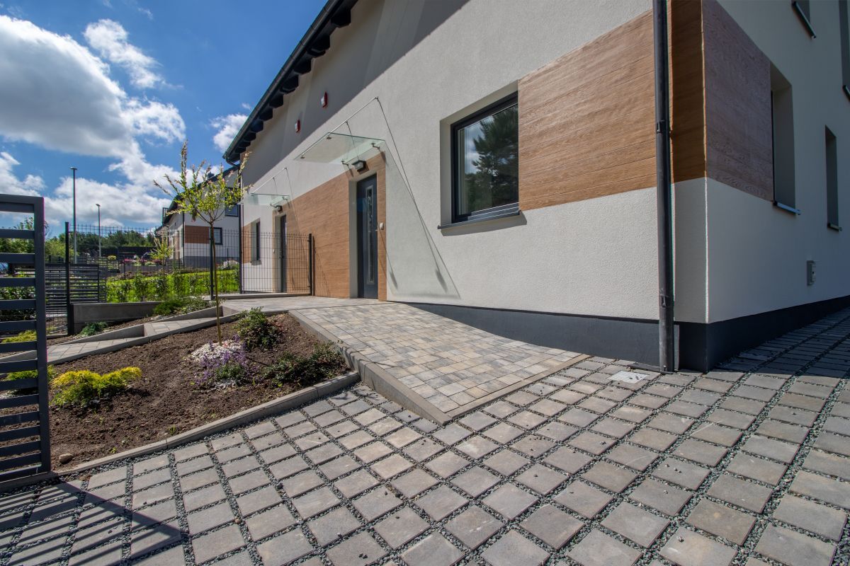 Bliźniak z pond 1000 m2 działką ! Segment 28/2Gowino