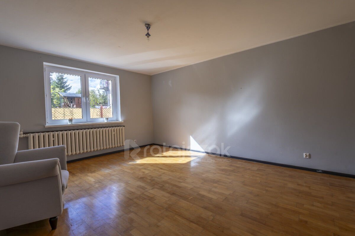 Dom w zabudowie bliźniaczejRumia