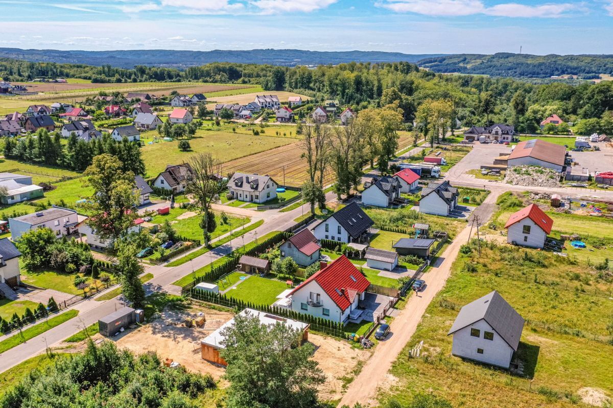 Centrum|5 pokoi| Garaż|Szkoła 900m|Wysoki StandardKębłowo