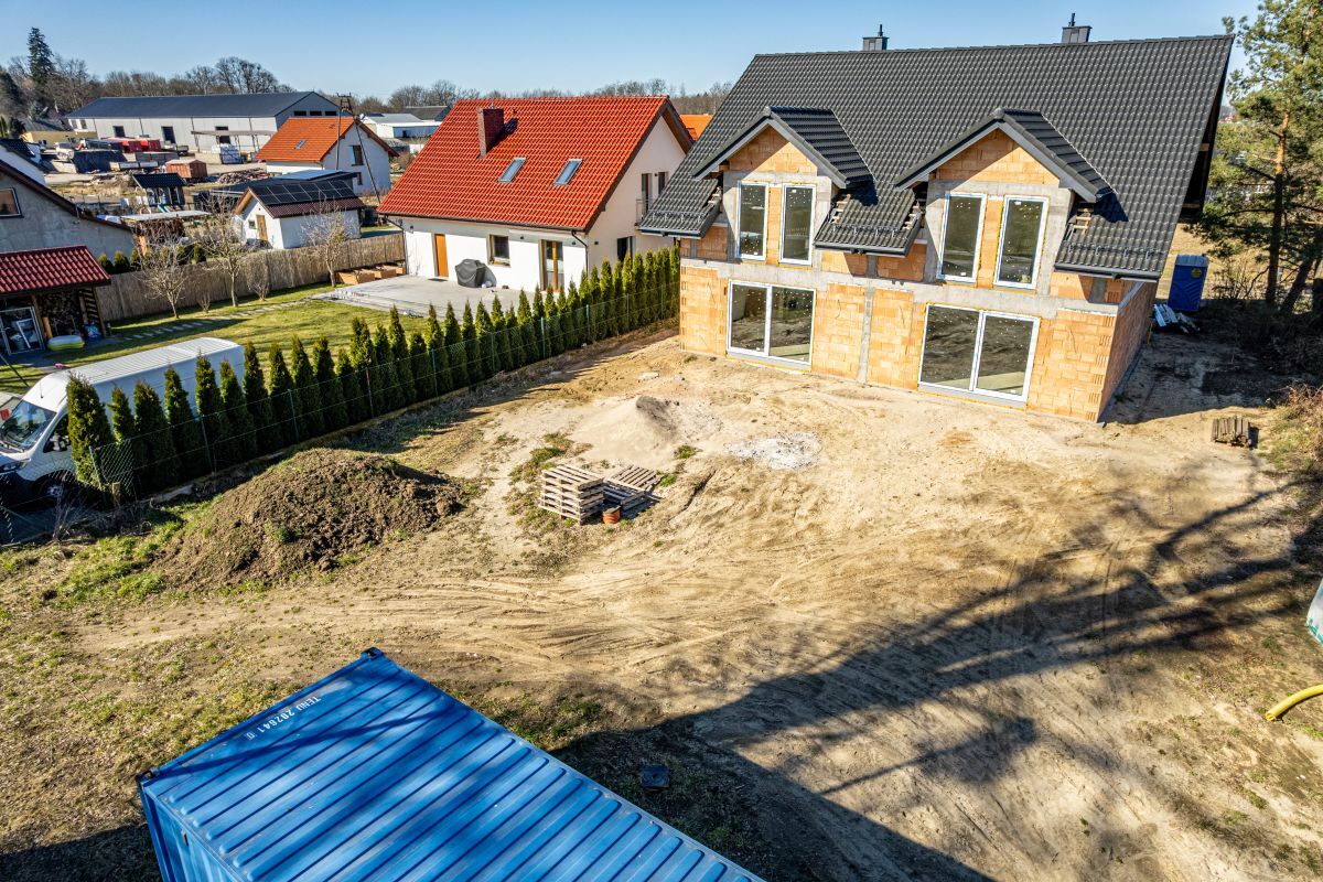 Centrum|5 pokoi| Garaż|Szkoła 900m|Wysoki StandardKębłowo