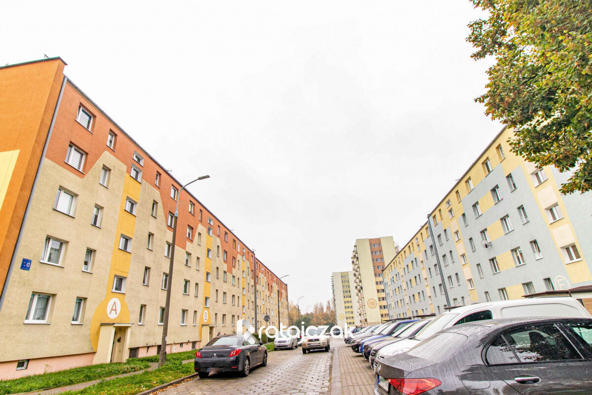 2Pok  Parter  Blisko centrum  piwnica  Spół-własn. – Gdynia