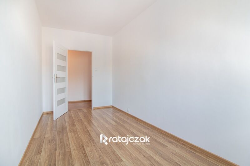 Trzy pokoje  Blisko Komunikacji  Winda - Gdańsk