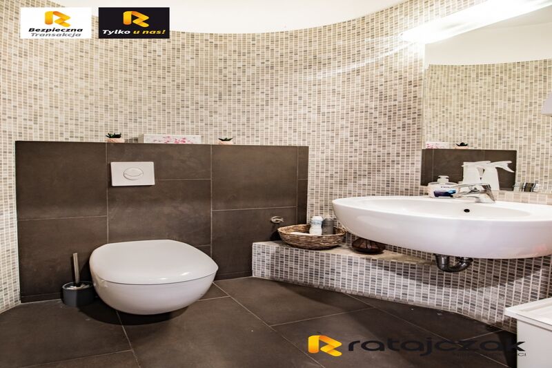 Lokal przy Grunwaldzkiej na wysokości Radia Gdańsk - Gdańsk