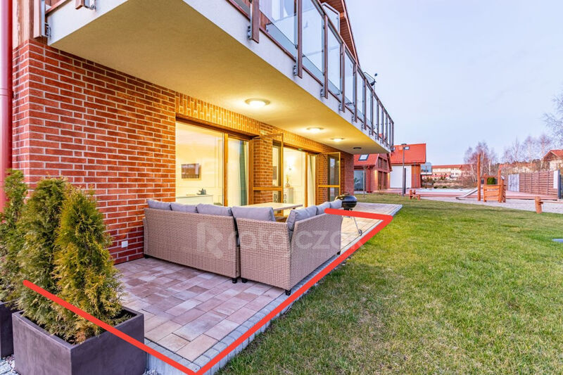 3 POK | PARTER | 2 ŁAZIENKI |Z BASENEM | POD KLUCZ - Żarnowska