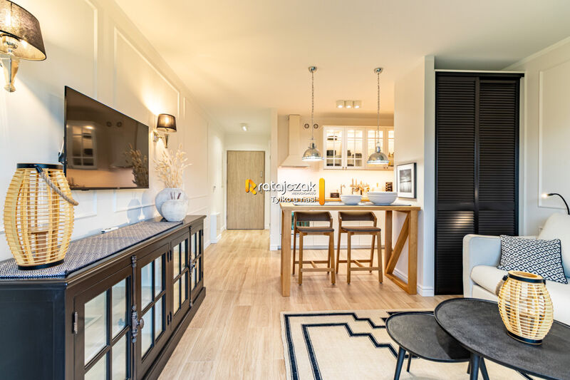 PARTER | APARTAMENT Z BASENEM | WYSOKI STANDARD - Żarnowska