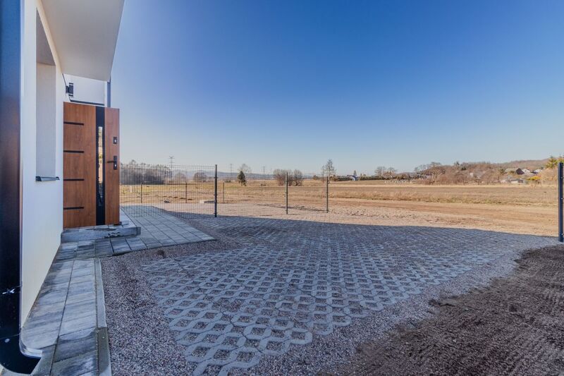 Ostatni|Od zaraz|5POK|Garaż|Pralnia|Wysoki standar - Tyłowo