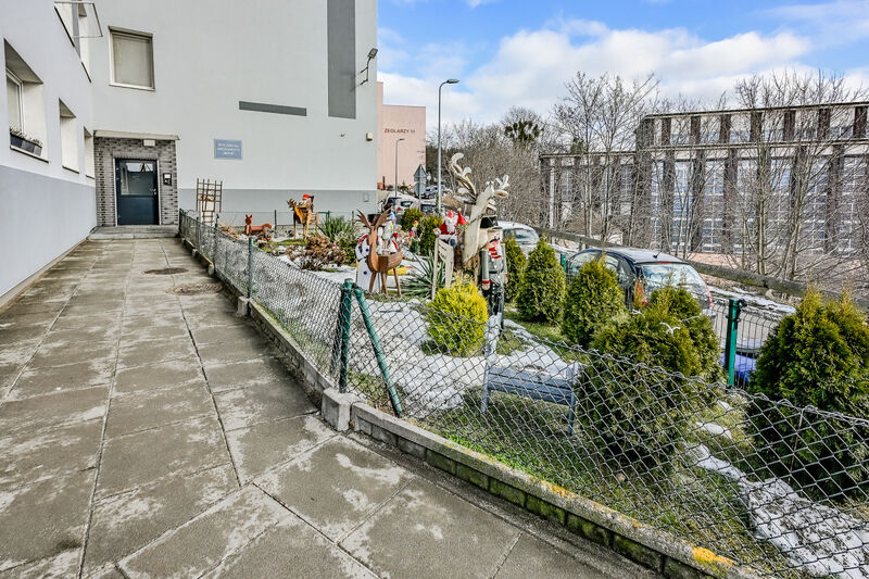 Mała kawalerka w Gdyni na sprzedaż - Gdynia