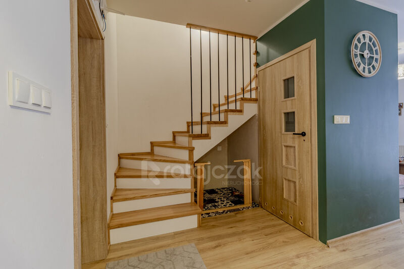 87 59 m2 z ogródkiem 70 m2 | 2 miejsca postojowe - Luzino