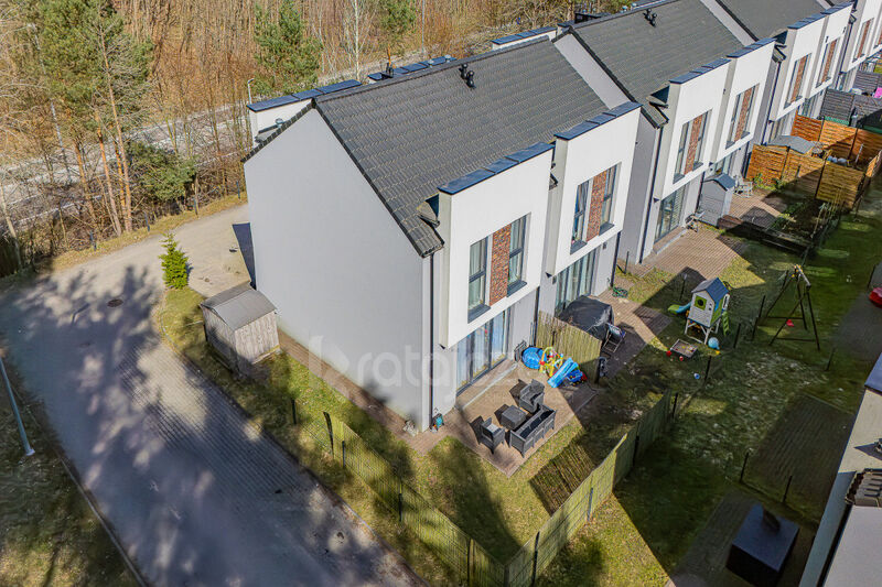 87 59 m2 z ogródkiem 70 m2 | 2 miejsca postojowe - Luzino