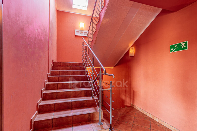 Gotowiec inwestycyjny 14 umeblowanych pokoi z łazi - Gdańsk