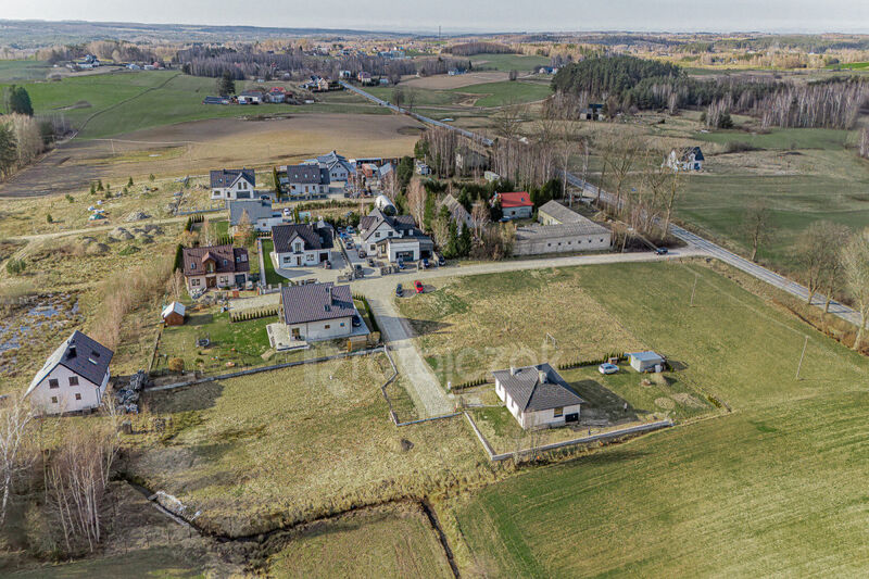 Działka 1871 m² z WZ | Łebno | media na działce - Łebno