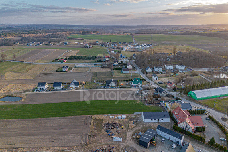 Działka budowlana 1000m2 - Tokary