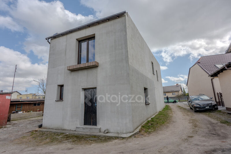 Przestronny dom z potencjałem do wykończenia - Zblewo