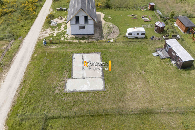 Słoneczna działka 1000 m² w Łebczu - Łebcz