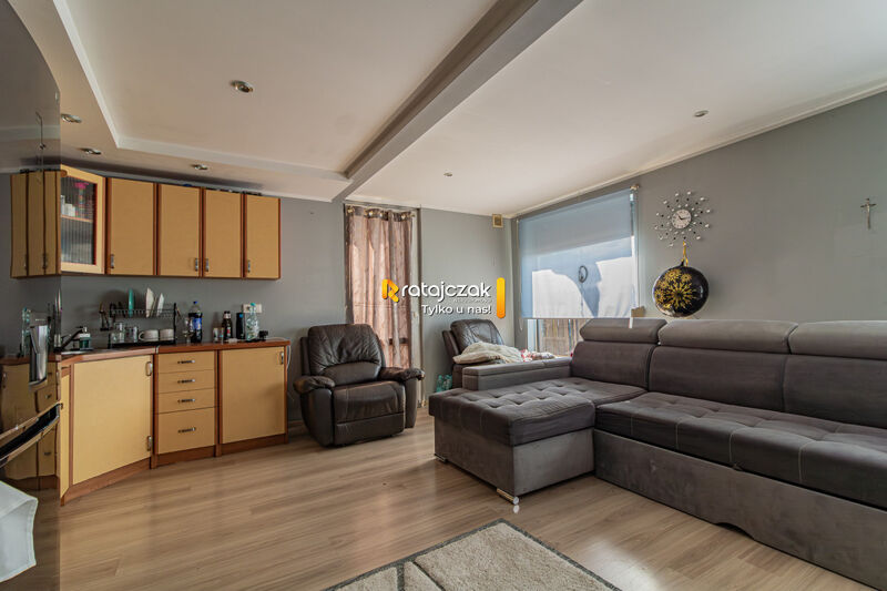 Bliźniak z Potencjałem | Działka 703 m² | Radunica - Radunica