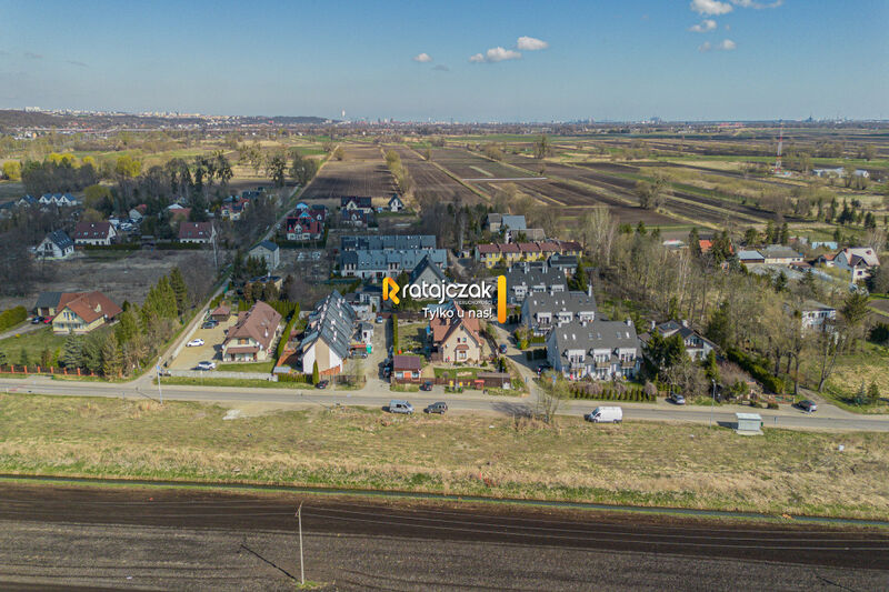 Bliźniak z Potencjałem | Działka 703 m² | Radunica - Radunica