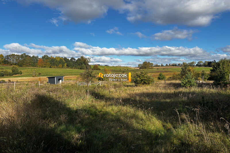 Urokliwa działka budowlana 1001 m² w Warznie - Warzno