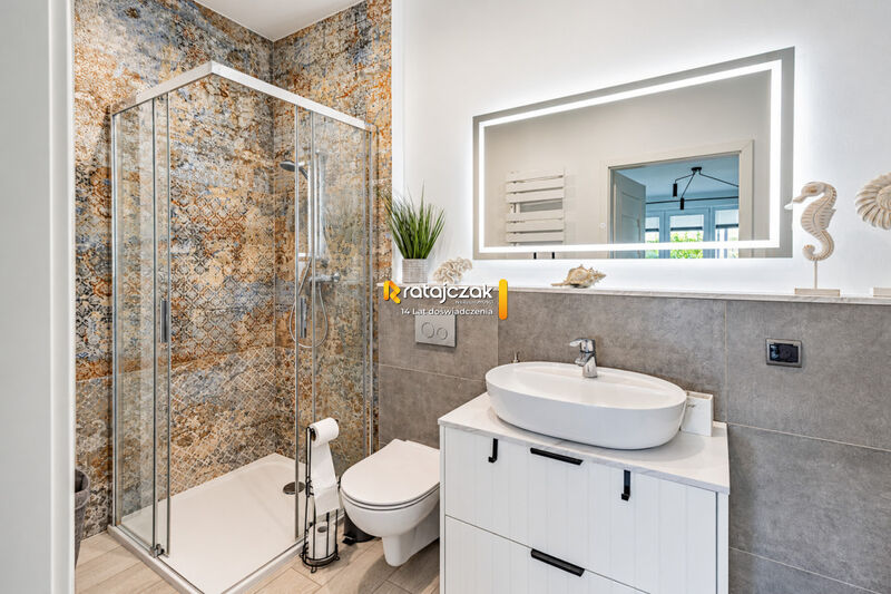 Apartament z ogrodem w Pucku 50m od zatoki i miejscem w hali garażowej - Puck