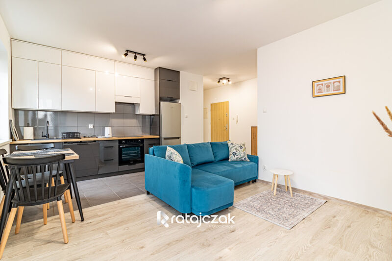 Duży Narożny Balkon| + 450 PLN Czynsz| Po Remoncie - Kowale